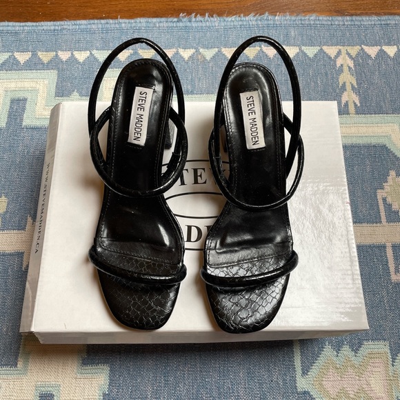 Steve Madden Black Daffodil crocodile/alligator heeled sandals - Picture 1 of 4